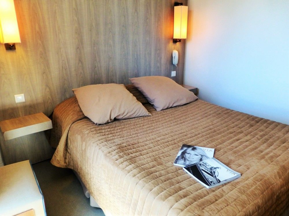 Bliss Hotel โคโกแล็ง ภายนอก รูปภาพ