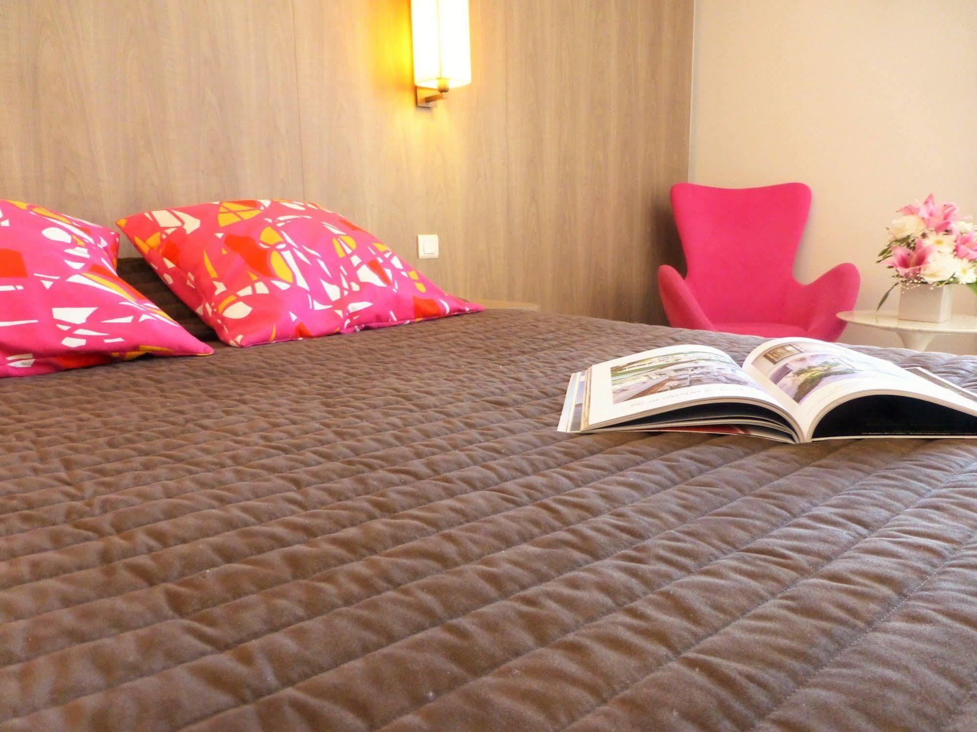 Bliss Hotel โคโกแล็ง ภายนอก รูปภาพ