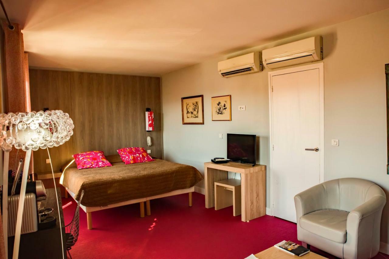 Bliss Hotel โคโกแล็ง ภายนอก รูปภาพ